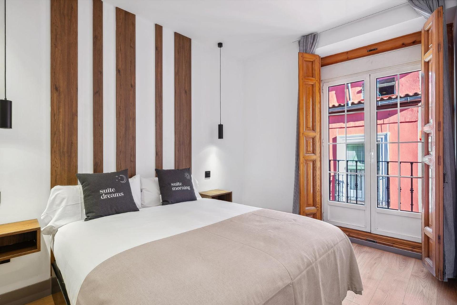 Limehome Madrid Calle De Santa Ana - Estancia Temporal Ngoại thất bức ảnh