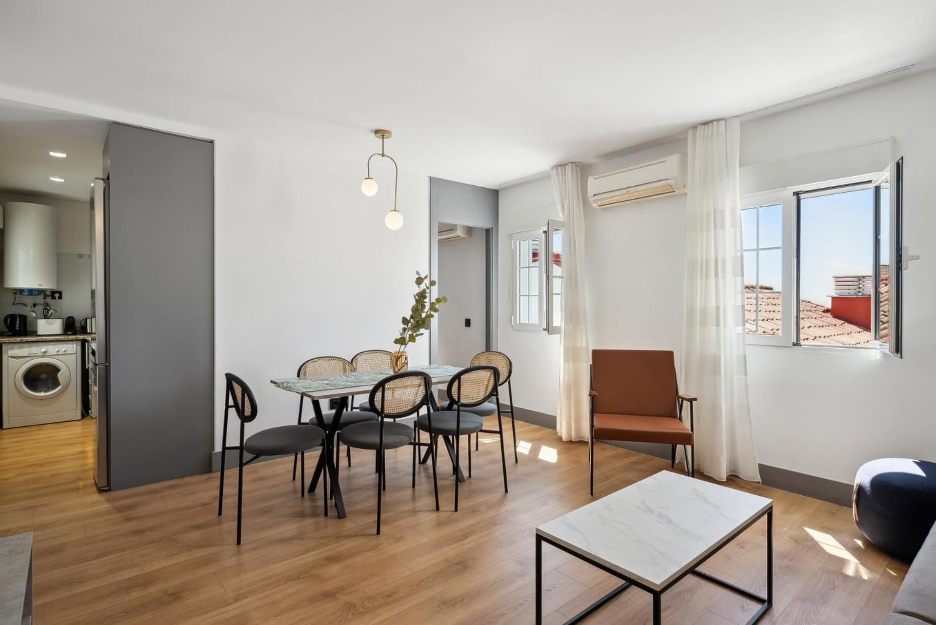 Limehome Madrid Calle De Santa Ana - Estancia Temporal Ngoại thất bức ảnh