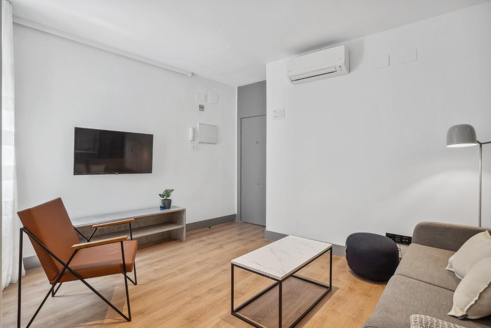 Limehome Madrid Calle De Santa Ana - Estancia Temporal Ngoại thất bức ảnh
