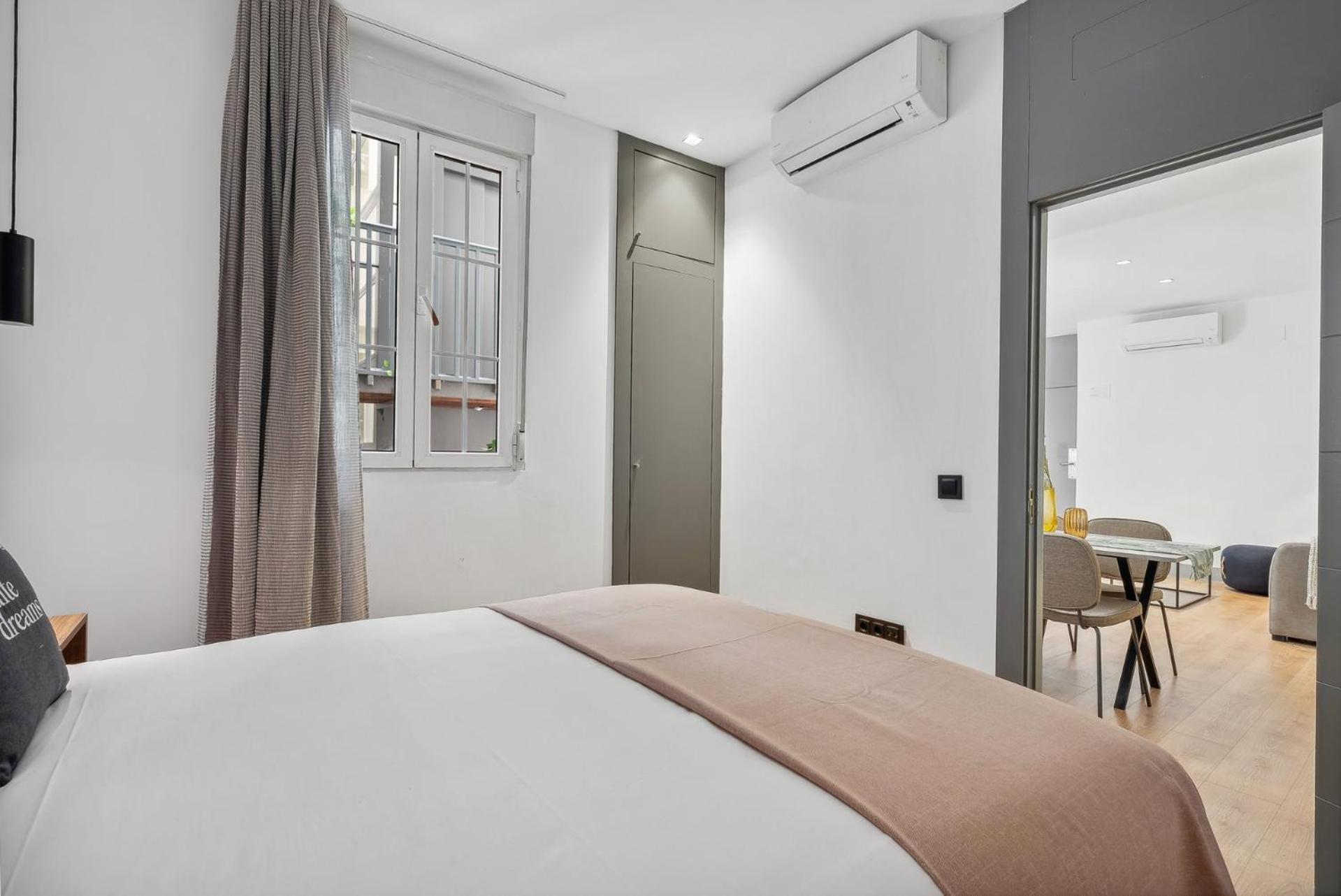 Limehome Madrid Calle De Santa Ana - Estancia Temporal Ngoại thất bức ảnh