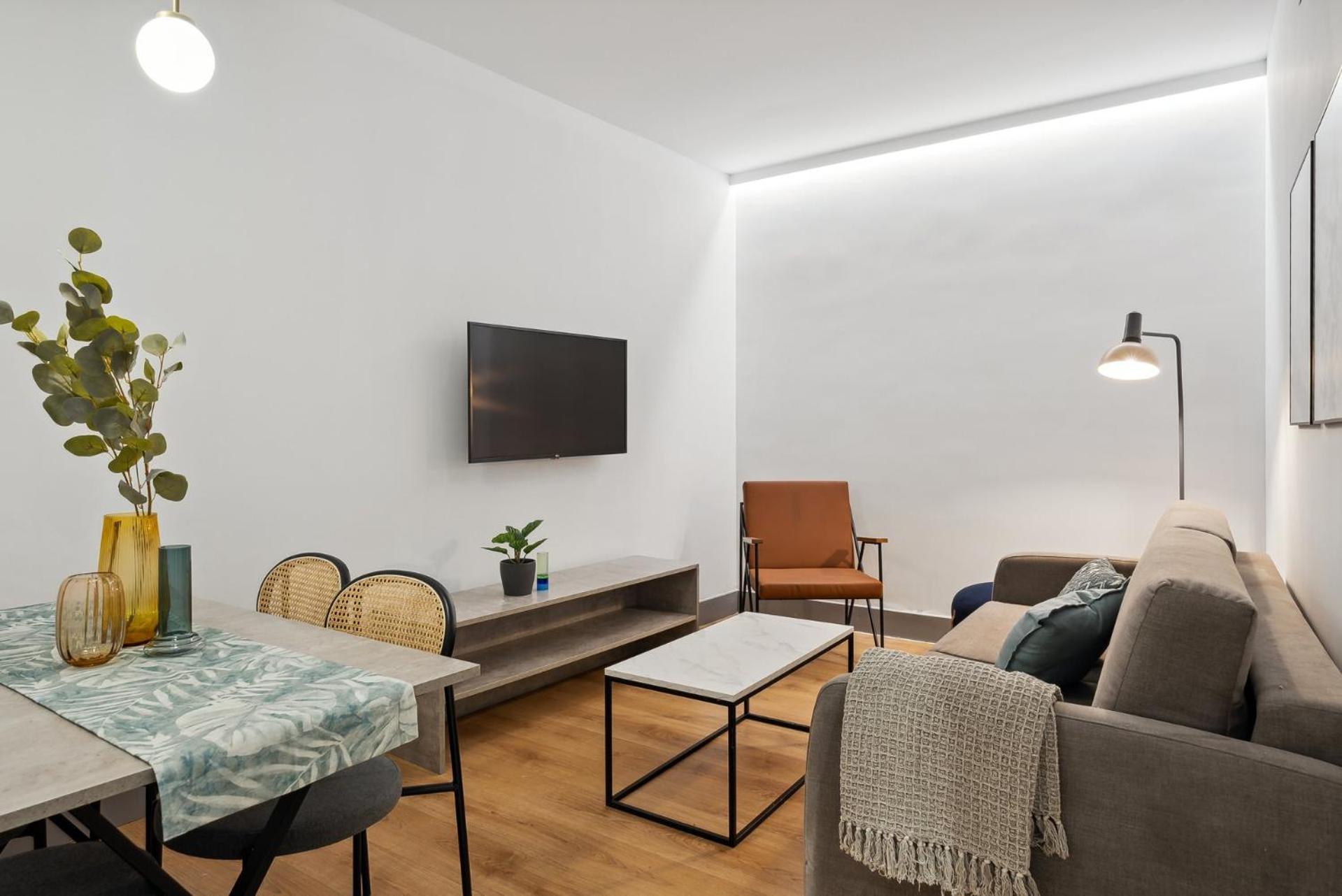 Limehome Madrid Calle De Santa Ana - Estancia Temporal Ngoại thất bức ảnh