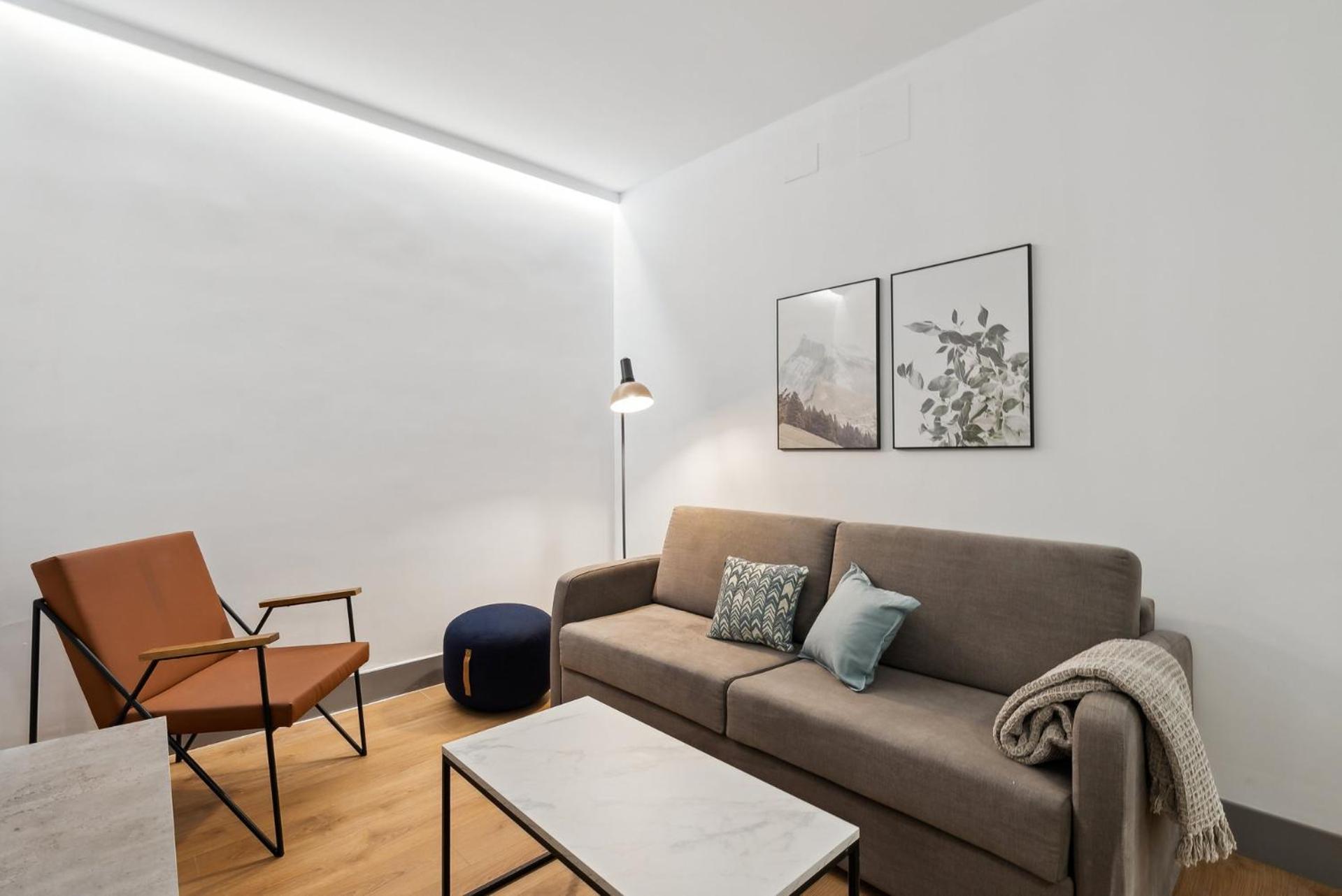 Limehome Madrid Calle De Santa Ana - Estancia Temporal Ngoại thất bức ảnh