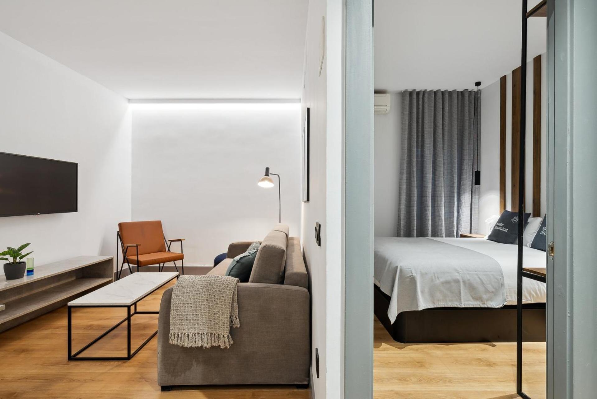 Limehome Madrid Calle De Santa Ana - Estancia Temporal Ngoại thất bức ảnh