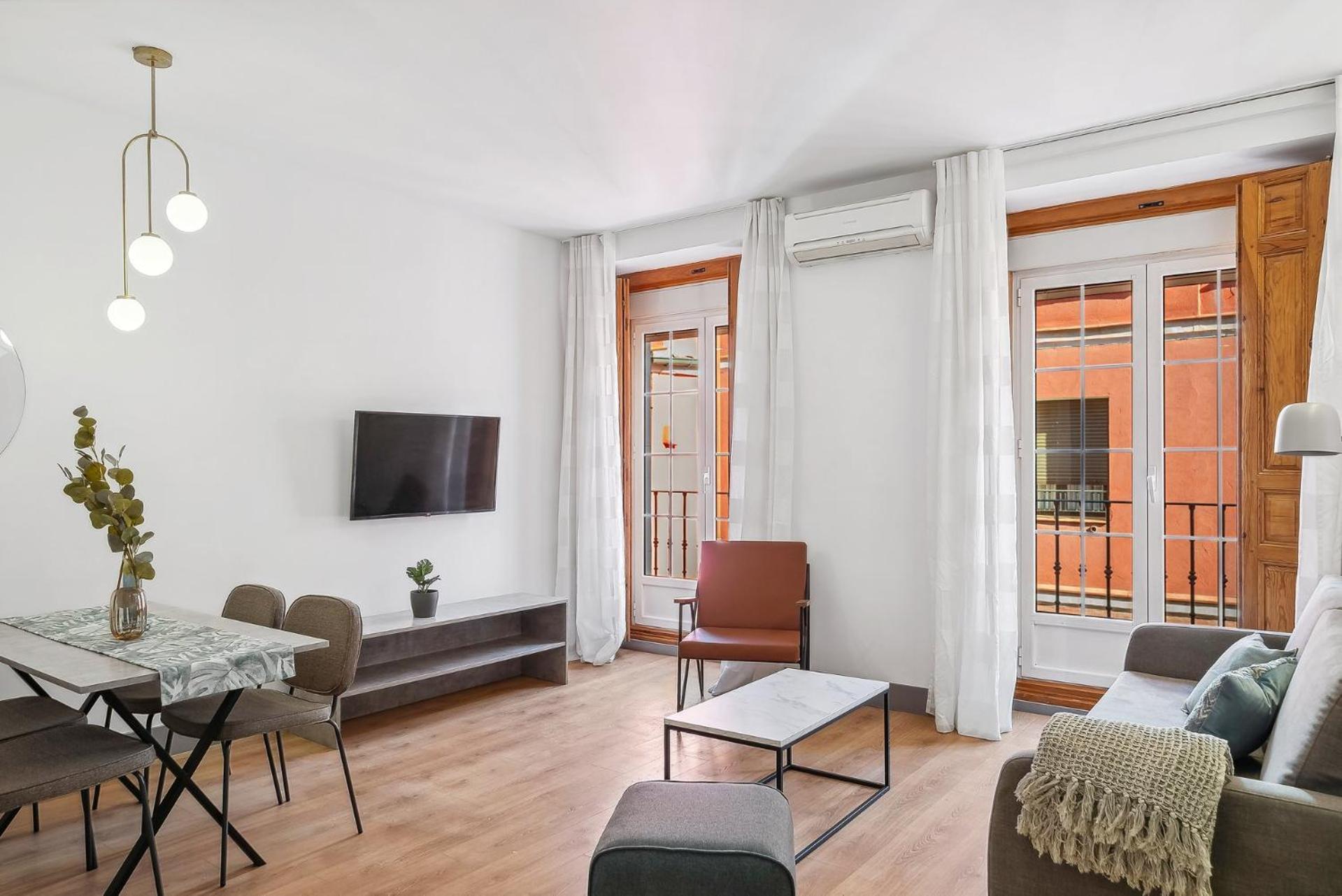 Limehome Madrid Calle De Santa Ana - Estancia Temporal Ngoại thất bức ảnh