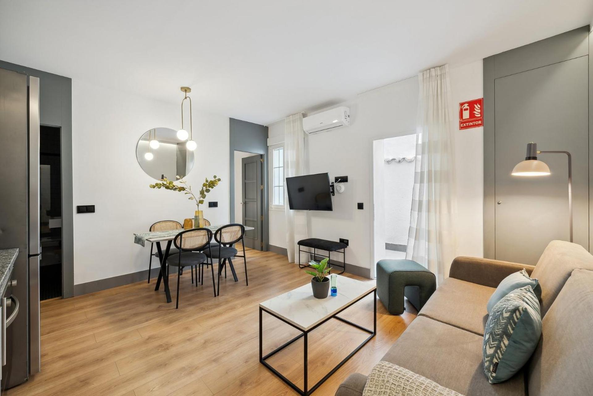 Limehome Madrid Calle De Santa Ana - Estancia Temporal Ngoại thất bức ảnh